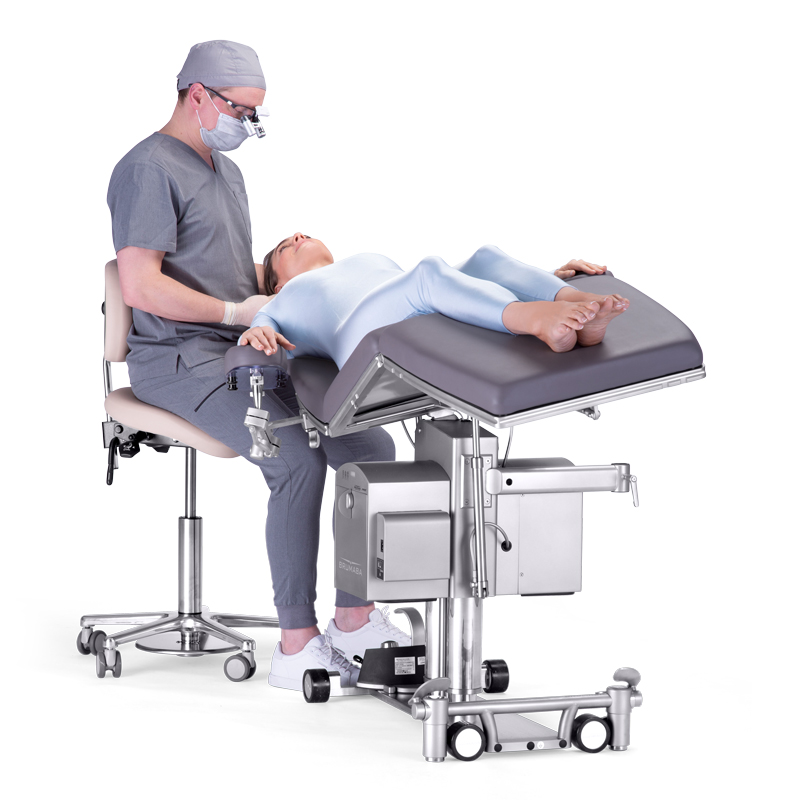 Operar de forma ergonómica con el equipamiento quirúrgico BRUMABA